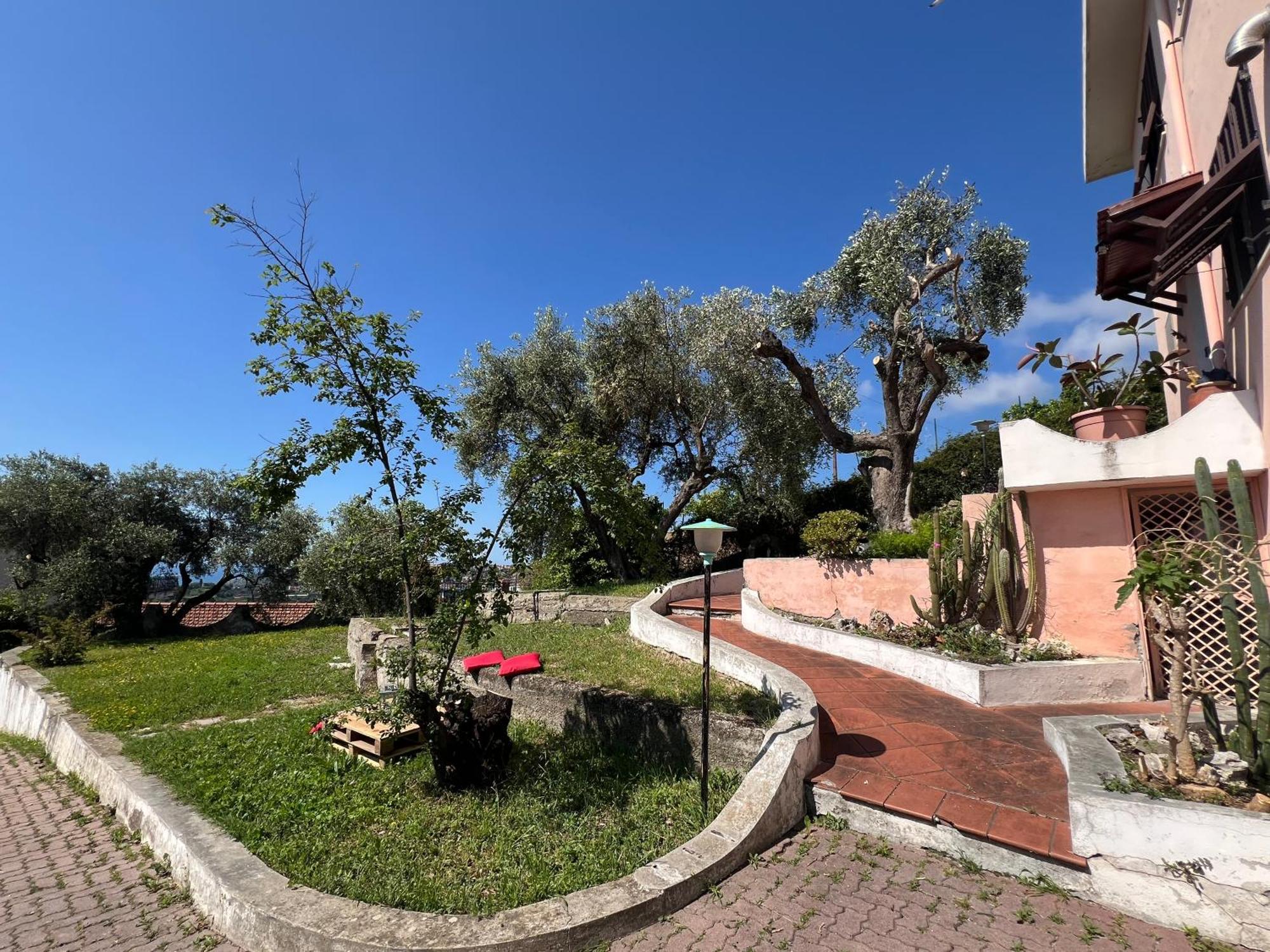 Villa In Collina Vista Mare Санремо Экстерьер фото